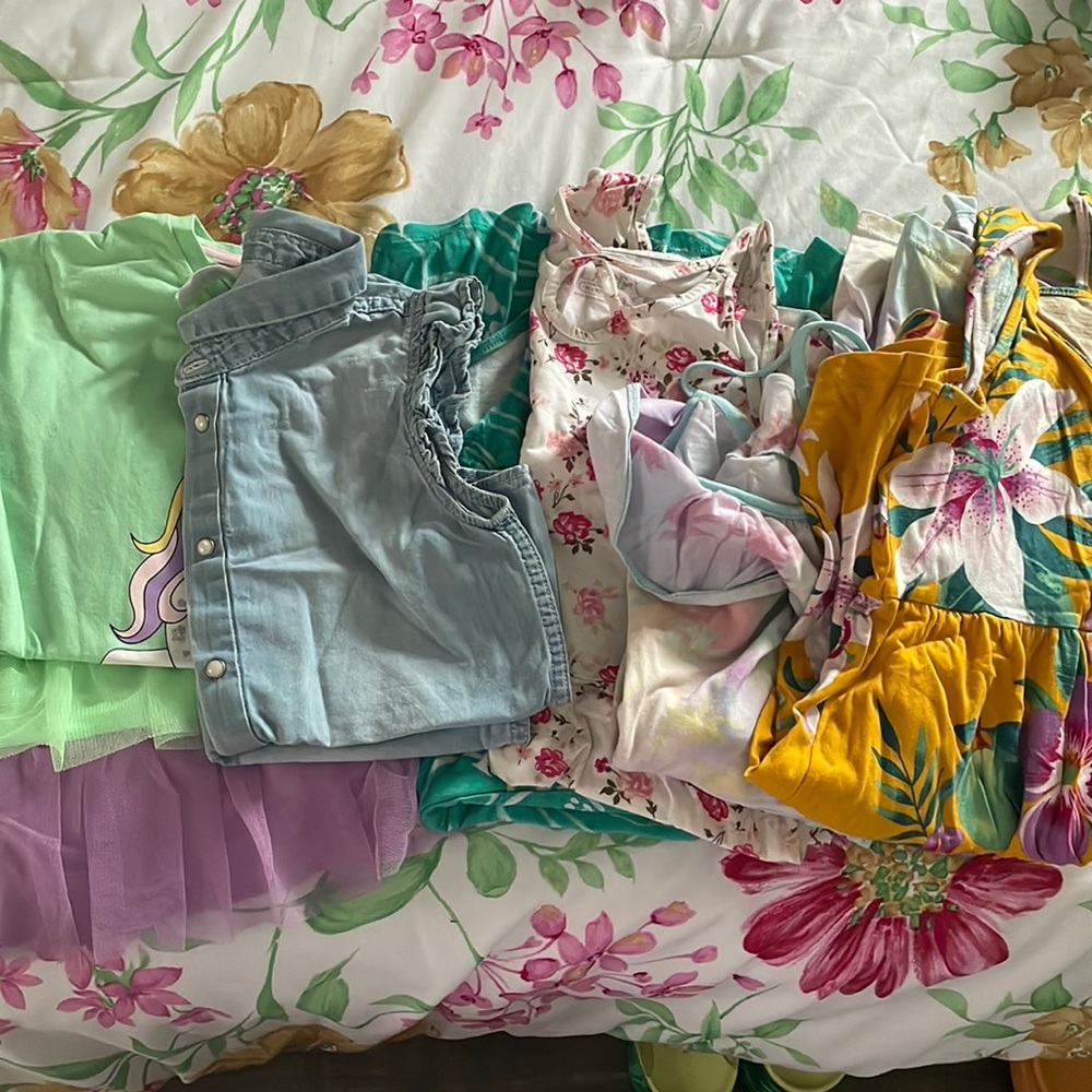 Girls Bundle Size 8
